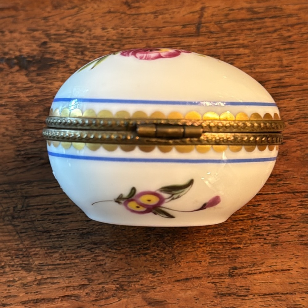 Limoges France Floral Porcelain Hinged Egg Shaped Trinket Box - Picture 5 of 13